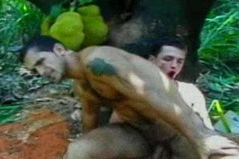 Gentlemens-homo - TailGaitors - scene 1