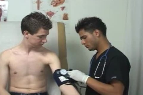 Doctor Jerks Off Patient's lengthy 10-Pounder