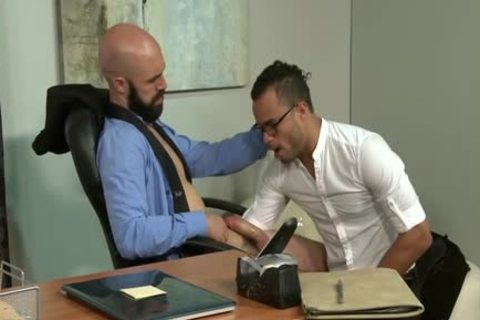 gigantic penis Bear wazoo stab With cumshot