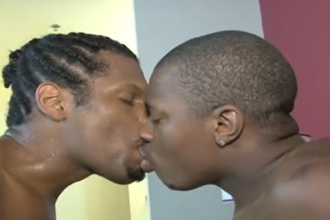 The hoe Needs greater quantity