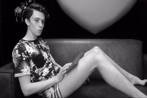 hot Star Hides The Vibrations