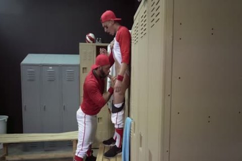 Locker Room nailing - Tristan Hunter And Eddy Ceetee