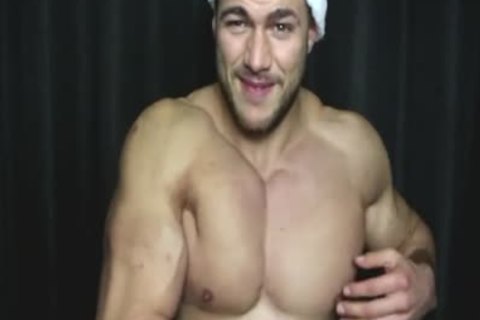 Verbal British Santa Muscle Worship