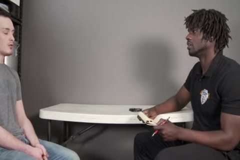 White lad Has Interracial Sex With Security