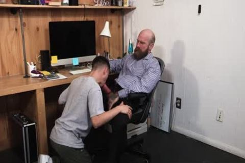 lovely twink Seduces tight Bear Stepdad