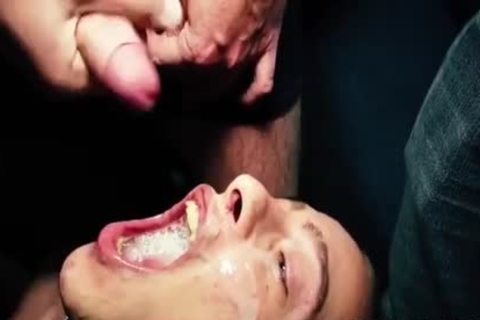 THIRSTY SECONDS TO MARS