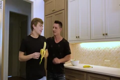 How To Sex Educate A twink