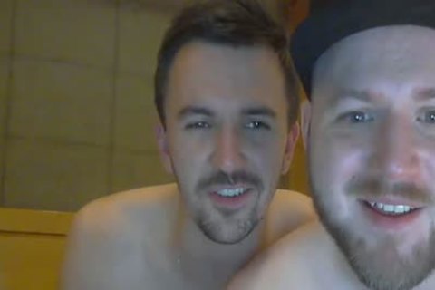 engulfing His a-hole And 10-Pounder In Live