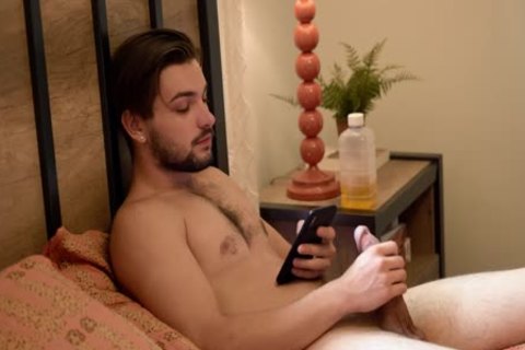 JR-JohnnysImpromptuOrgy