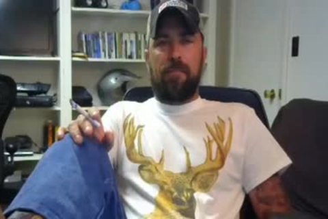 mature, Bearded dude Jerks Off In Live