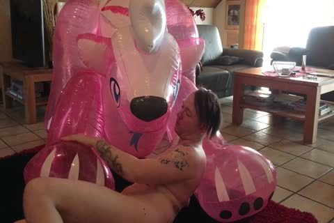 collision The Love girl video