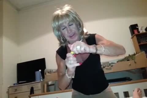 Pauline likes To suck Mikes ramrod With dirty lady-man Crossd