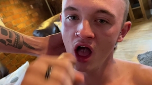 TXXXMStudios.com: Oliver Wesley tease big dick