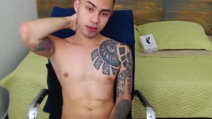 Anthony Masturbates Live And Live For The World