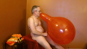 Balloonbanger 69) Two Globos 18 Balloons: Pop Jerk And cum!
