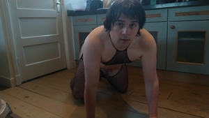 Cumming In A Plate For Dinner