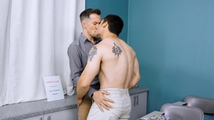 Next Door Studios: Isaac Parker butt fuck