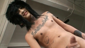 AlternaDudes - Tattooed and thick Dalive jacks off in public