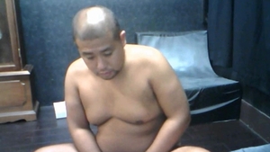 GayAsianNetwork: Nice bear loves fucked by uncut cock guy