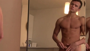 AmericanMuscleHunks - Muscled Logan stroking