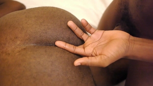80 Gays: African James ass fucking