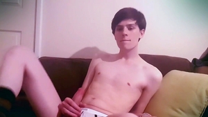 EuroBoyXXX.com - Super tasty slurp rides a hard dick