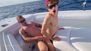 hirsute lad - Ep.14 - A hirsute lad At The Sea