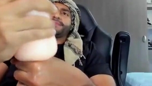 Arab Hunk Shakir Solo web camera