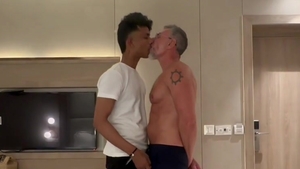 Indian boy pounds White Daddy In Hotel