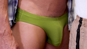 DadCreep: Hairy Daddy Licks It Up