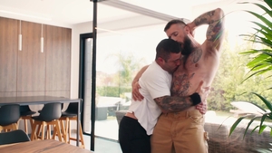 Men: Sucking Nipples in Full Force