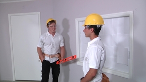 Men: Fingers longing to roam