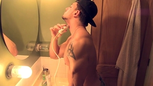 americanmusclehunks: Worshipping the Big D's