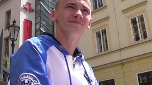 Czech Hunter: Theater-Loving Lad Becomes BJ Expert