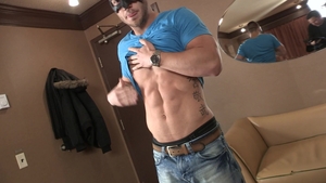maskurbate: Newcomer Mike: Gay Niche Debut