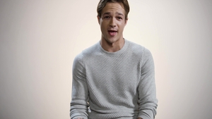 How Men Orgasm: Big Dicked Hunk Explores the Joys of Solo Fun