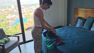 AmateurGayPOV: Two Online Strangers, One Bed