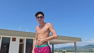 AmateurGayPOV: Two Online Strangers, One Bed