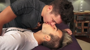 Kneeling to Please: Dorian and Grey in Action