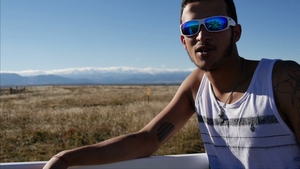 Inked Hunk Shows off His Stroking Skills
